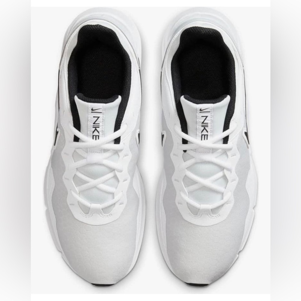 NWT Men's Nike Legend Essential‎ 2 Training Shoes 10 - Picture 3 of 9